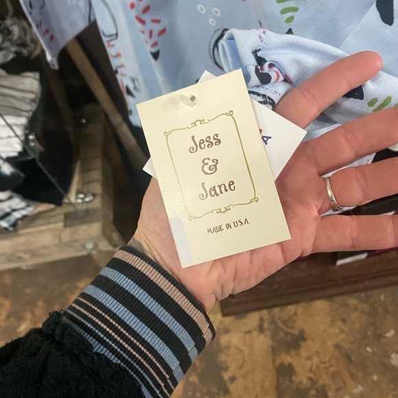 Small three-quarter sleeve round neck, cotton blouse, new with tags - Picture 3 of 3